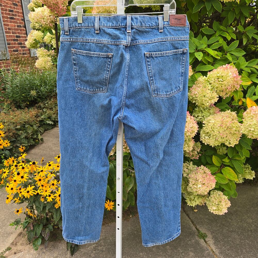 L.L. Bean Men's Jeans Straight Standard Fit Substantial 100% Cotton size 38 x 30